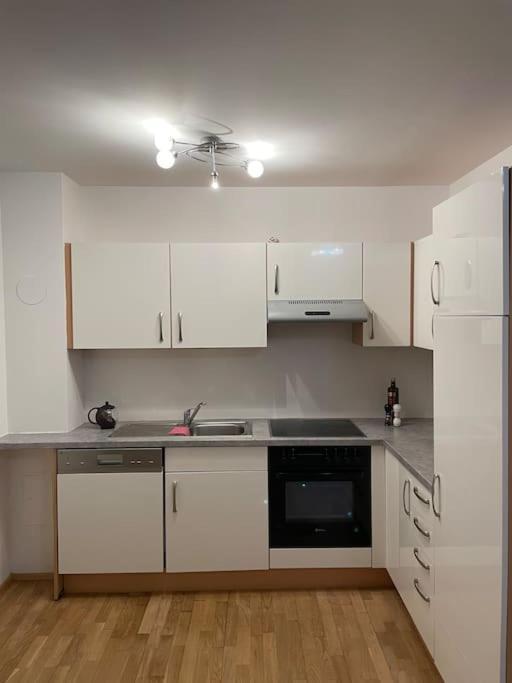 Apartamento Modern And Comfortable Next To Mainstation